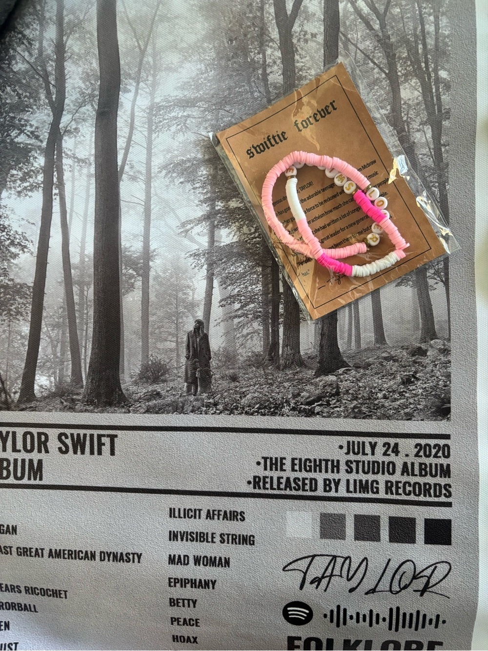 New Taylor Swift Pink White Beaded Bracelet Set & Swiftie croc charms new